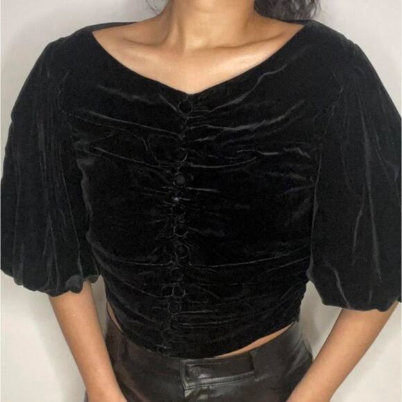 Zara Corie Black Velvet Top XS Puff Sleeve Button Detail Cropped Bloggers Fave - Picture 1 of 15